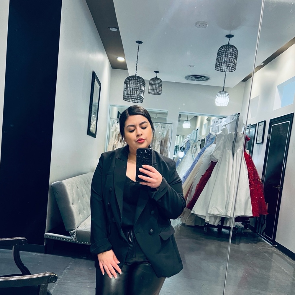 Meet your Posher, Stephanie